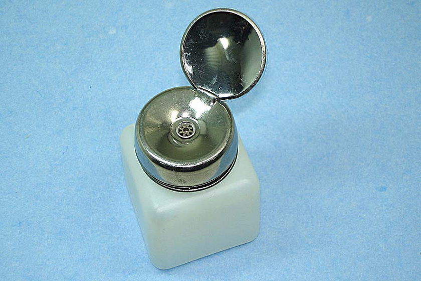 Баночка с дозирующей крышкой для любых жидкостей 100мл