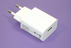 Блок питания (сетевой адаптер) AMPERIN MCW-1USB 5V/3A 9V/2A 12V/1.5A 18W USB Quick Charge 3.0 Белый